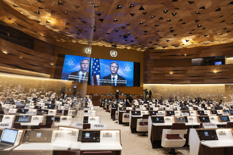 EE.UU. propone expulsar a Rusia del Consejo de Derechos Humanos de la ONU